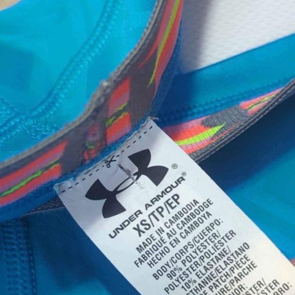 Women's Under Armour Padded Compression Cycling Athletic Shorts Sz XS - Picture 2 of 4